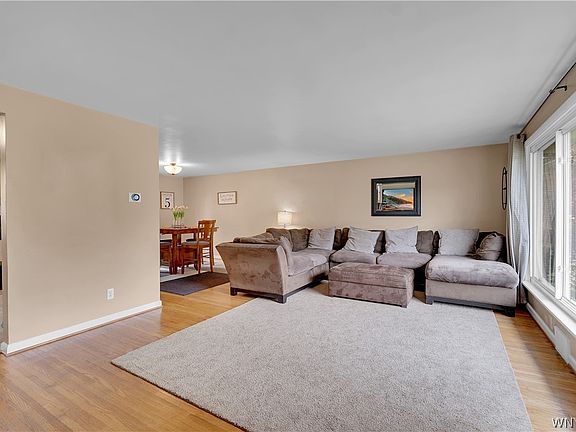5th image of 32 Cherry St