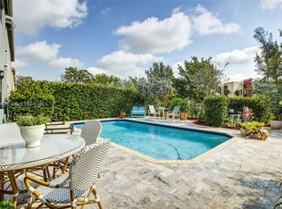 19253 NE 9th Pl, Miami, FL 33179