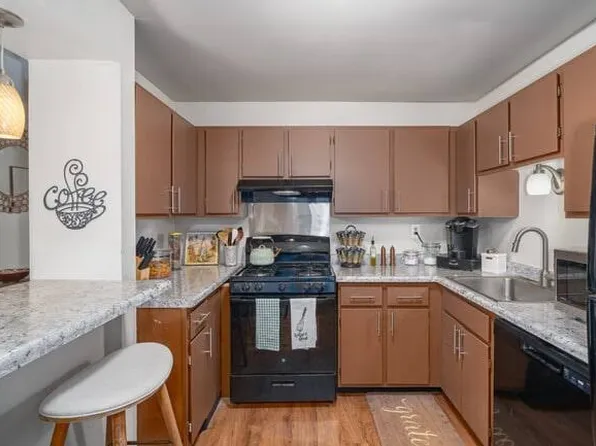 1120 Black Diamond Dr APT 2, Carbondale, IL 62901