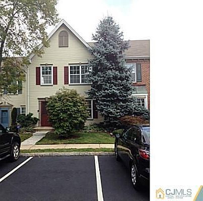 1st image of 61 Chelsea Ct #33