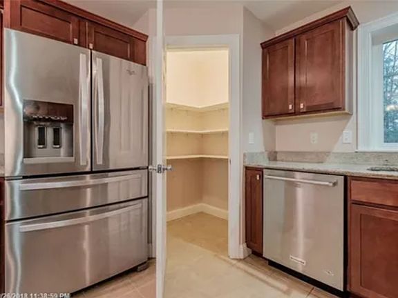 5th image of 27 Sawgrass Dr