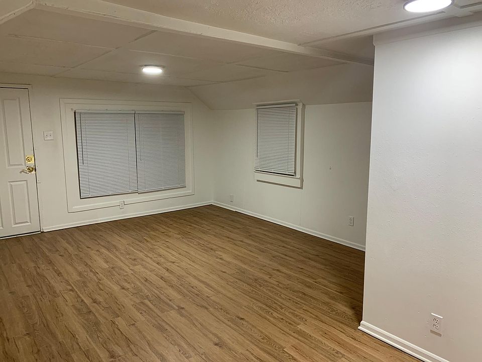 2nd image of 400 N 2nd St #106