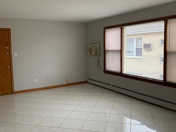 2nd image of 1911 S Harlem Ave APT 2F