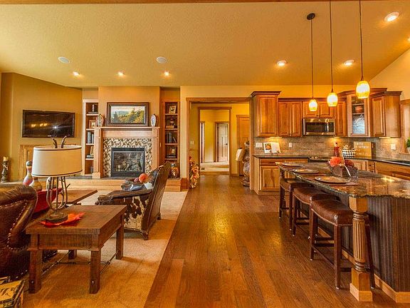 3rd image of 10801 N Navaho Dr