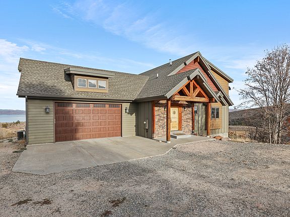 2nd image of 874 S Balsamorhiza Rd