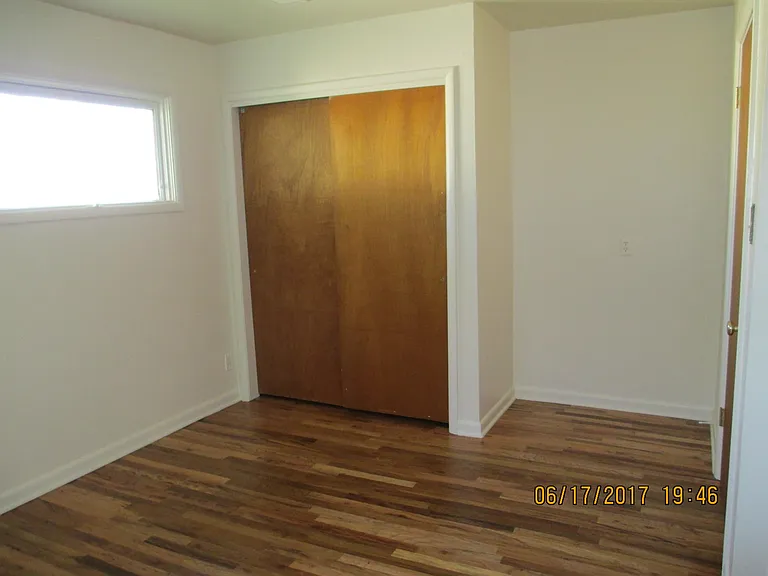 1122 S Cedar St — Photo 20