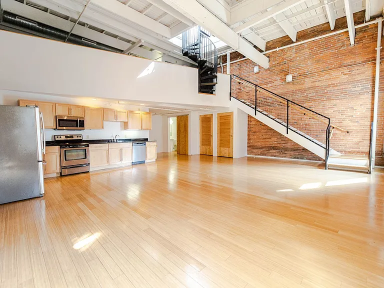 305 Church St #306 — Photo 5