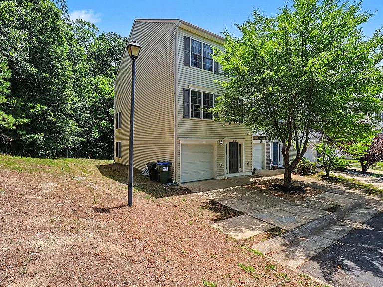23043 Triple Crown Dr — Photo 15