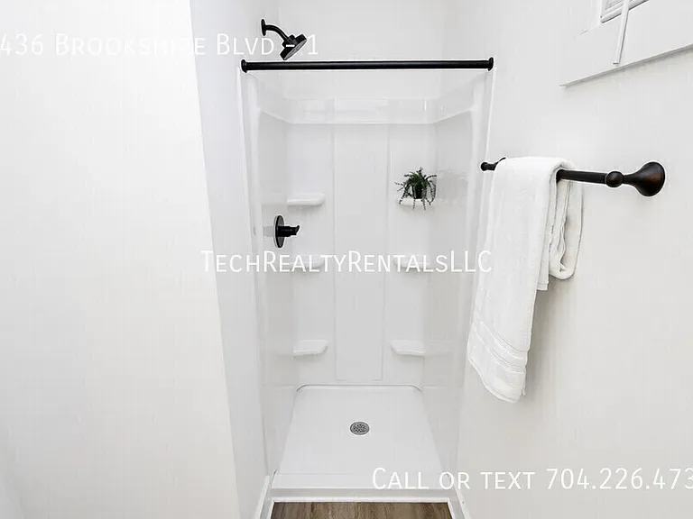 3436 Brookshire Blvd #1 — Photo 8