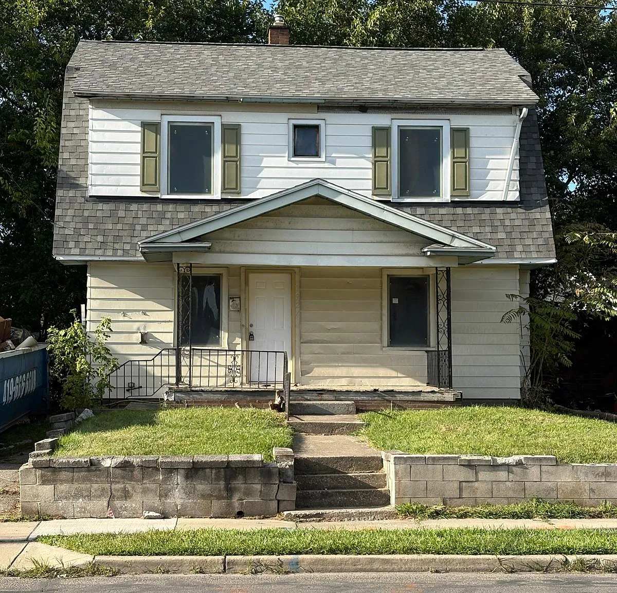 3 bed, 1297 sqft, $1,250 — Photo 1