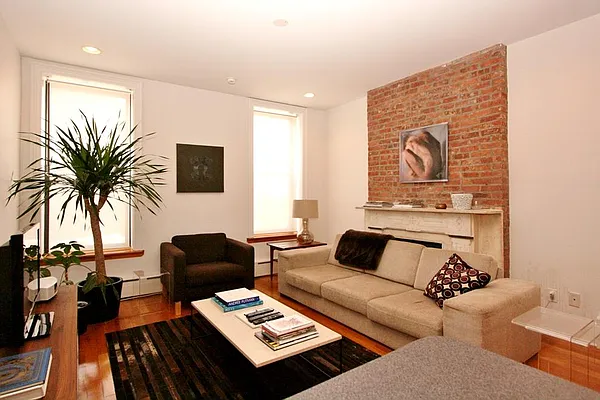 Rented by Corcoran | media 32