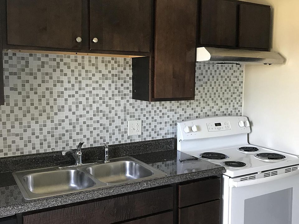 1st image of 1802 N Green Ln S APT 3A