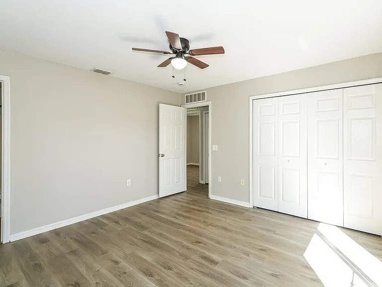 17031 Ongar Ct — Photo 10