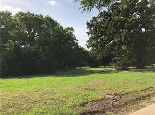 602 E Sam Rayburn Dr, Bonham, TX 75418