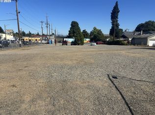 7700 SE Stark St, Portland, OR 97215