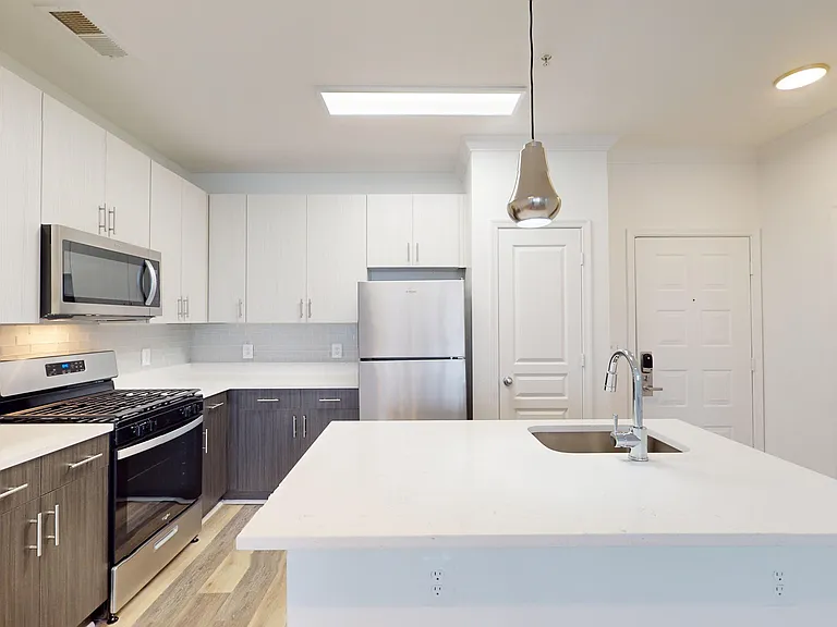 Sullivan Place — Photo 112