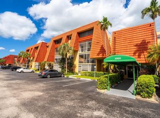 22605 SW 66th Ave APT 102, Boca Raton, FL 33428