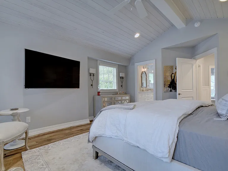 2832 San Gabriel St — Photo 12
