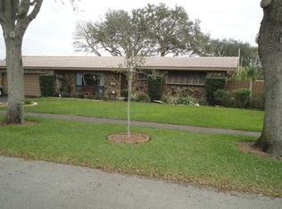 4011 Garfield St, Hollywood, FL 33021