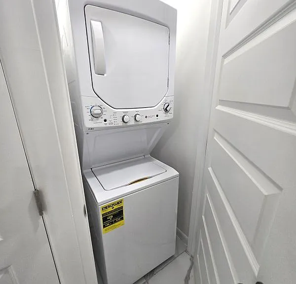 3201 Magdalena St #1 — Photo 8