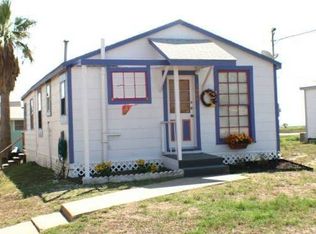 1408 S Liveoak St, Rockport, TX 78382