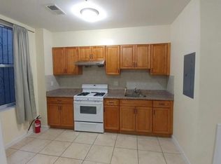 148 N 10th St #2F, Philadelphia, PA 19107