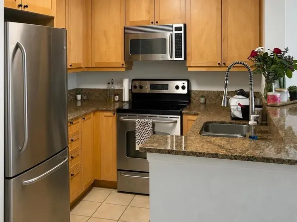 8889 Caminito Plaza Centro #7225, San Diego, CA 92122
