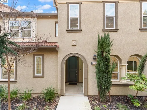 3335 Vittoria Loop, Dublin, CA 94568