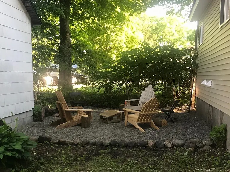 Outdoor sitting area