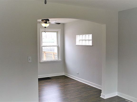 5th image of 9926 Herrick Ave
