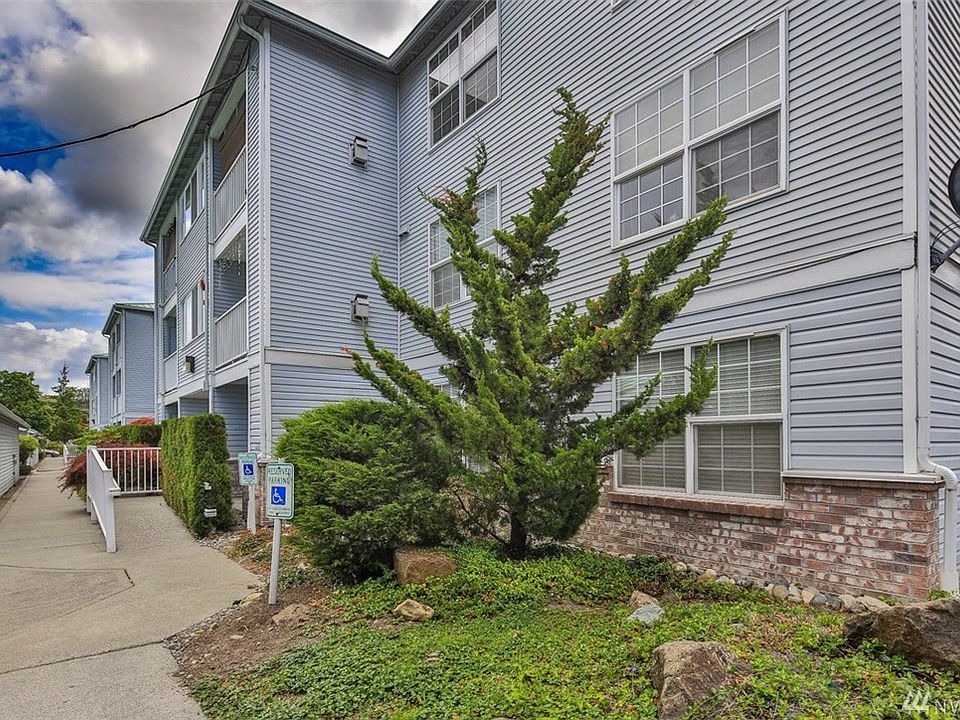 1st image of 18621 Blueberry Ln Unit B112