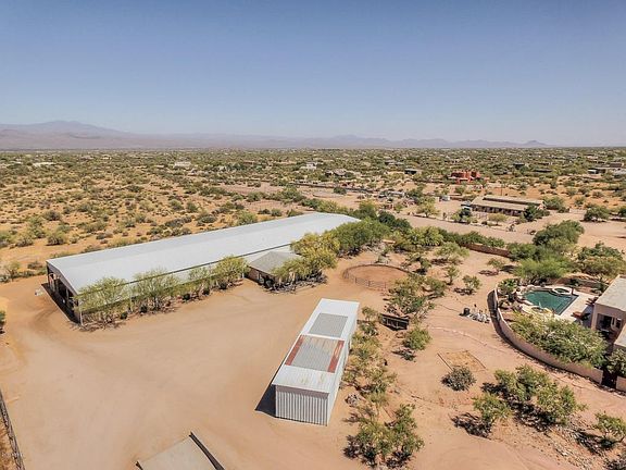 104-Aerial_Barn_Left_Overview