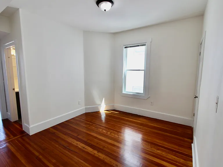 297 Lexington St #3 — Photo 2