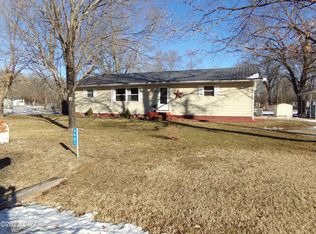 9901 Elm Rd, Carthage, MO 64836