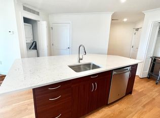 1441 Beacon St #3, Brookline, MA 02446