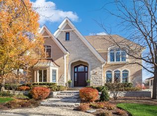 381 S Argyle Ave, Elmhurst, IL 60126