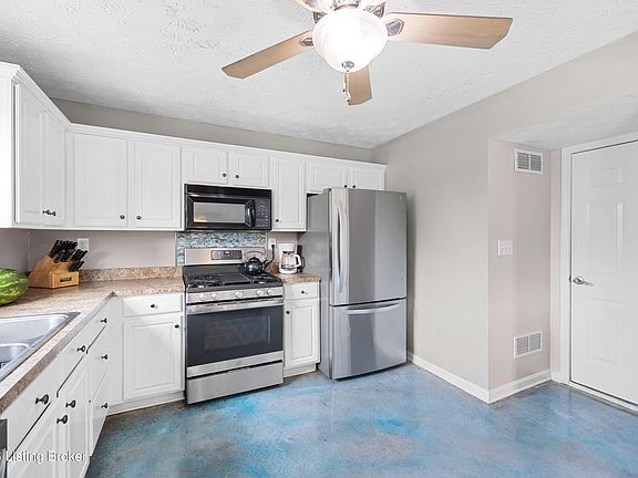 5th image of 10619 Brookchase Ct