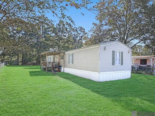 29796A Burns Ln, Walker, LA 70785