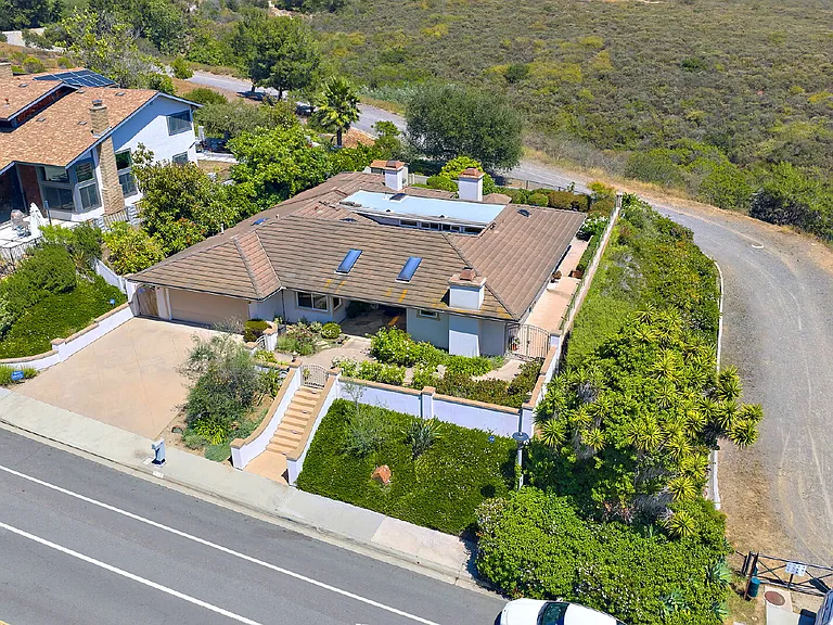 7118 El Fuerte St — Photo 42