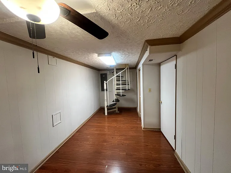 516 Meadow Hall Dr #D516 — Photo 28