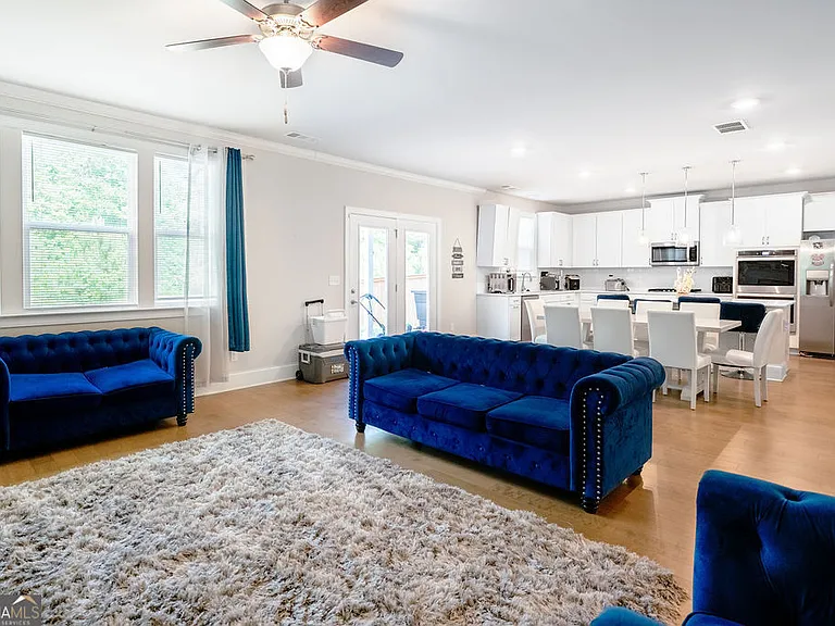 337 Caledonia Ct — Photo 5