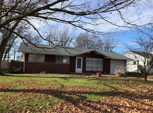 619 Trego Dr, Hoopeston, IL 60942