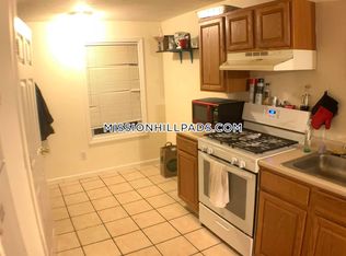 24 Lawn St #2P, Boston, MA 02120