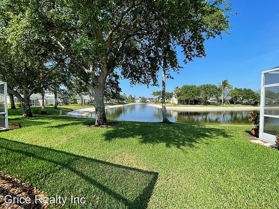 3rd image of 8388 Ibis Cove Cir