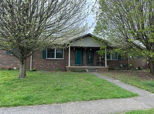 407 Laurel Ln, Nicholasville, KY