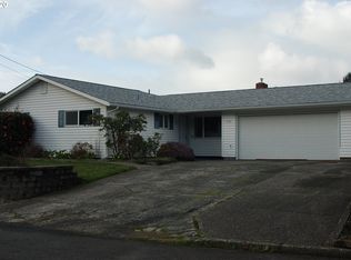 2778 Ridgeway Dr, Reedsport, OR 97467