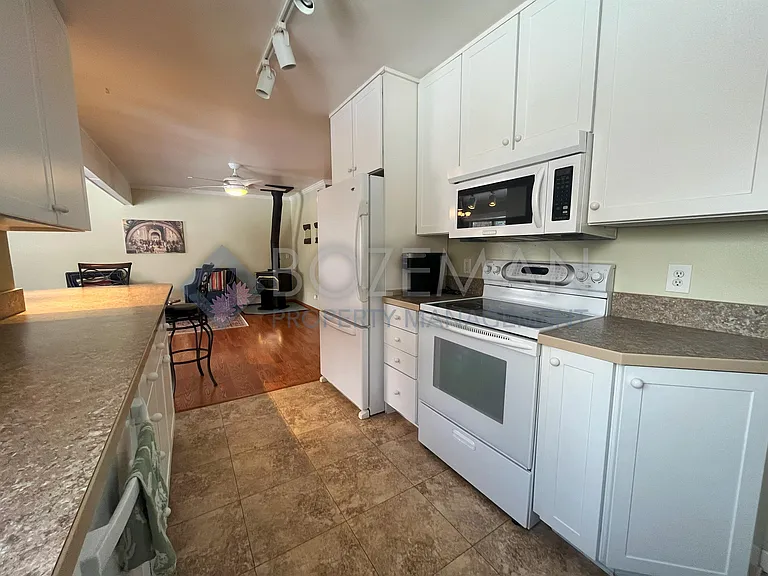1109 N Cedarview Dr — Photo 15