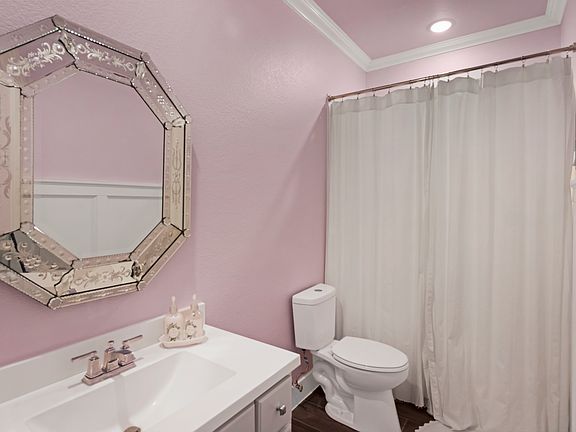 5th image of 1916 Quail Ln