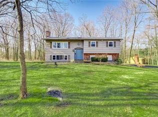 1 Oak Ridge Rd, Pomona, NY 10970