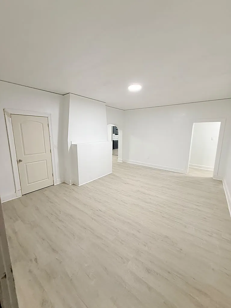 4 bed, 1829 sqft, $1,400 — Photo 4